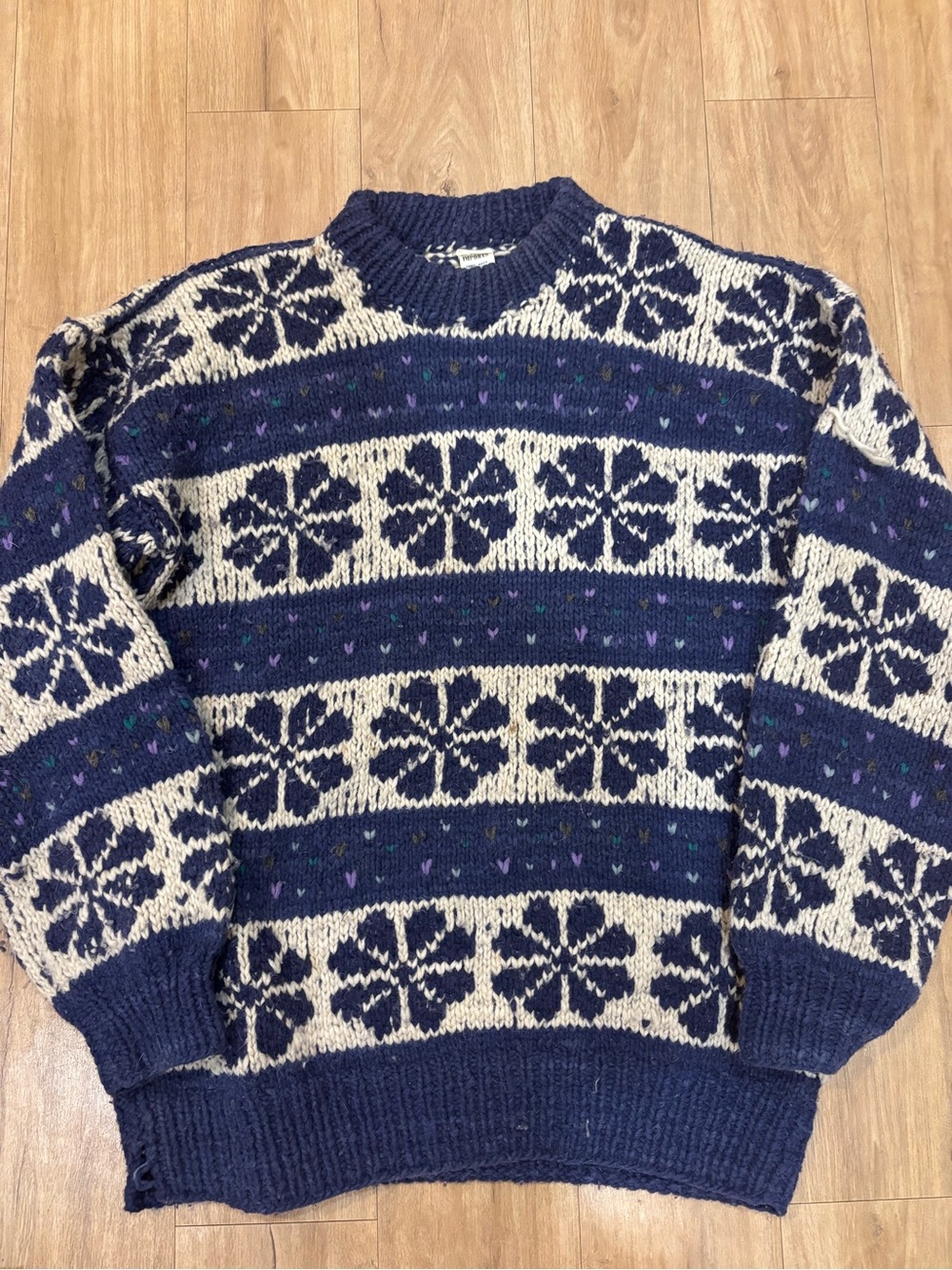 Vintage snowflake pattern wool knit sweater
